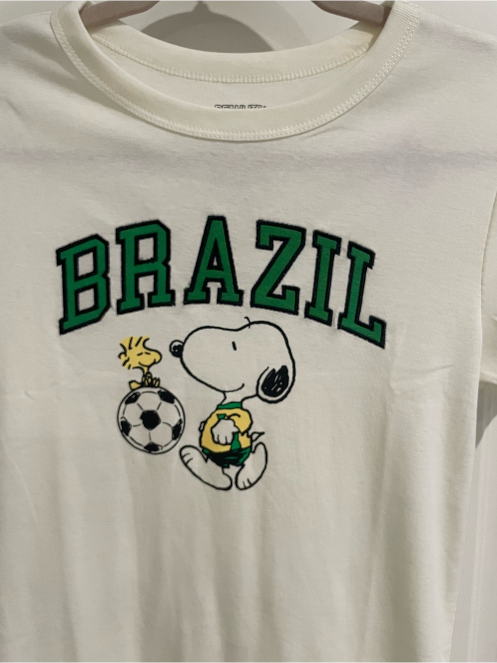 Peanuts Cream Brazil Snoopy & Woodstock Soccer Tee - Picture 4 of 6
